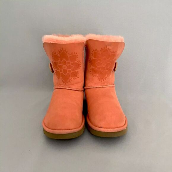 Womens UGG Boots Pink Coral Kimono Bailey Button Flower Rare Limited-Edition Sz6 - Picture 2 of 16